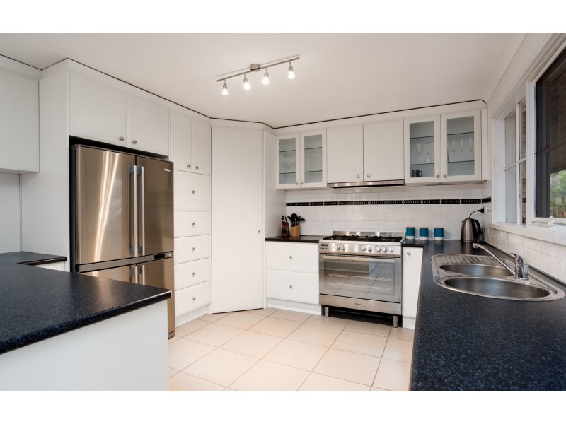 63 Johns Crescent, Mount Evelyn VIC 3796