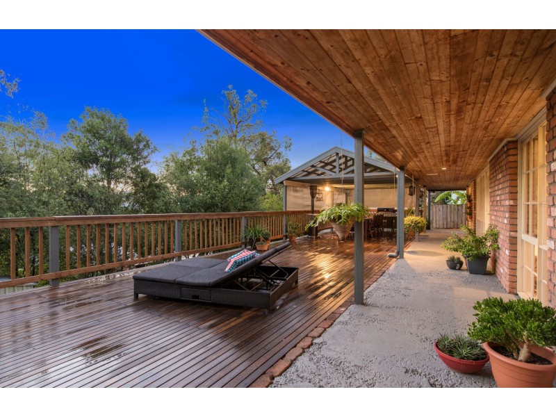 63 Johns Crescent, Mount Evelyn VIC 3796