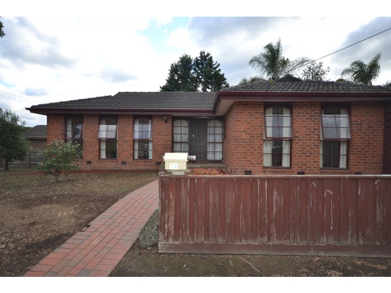 76 Bellara Drive, Mooroolbark VIC 3138