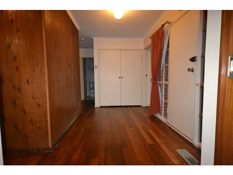 76 Bellara Drive, Mooroolbark VIC 3138