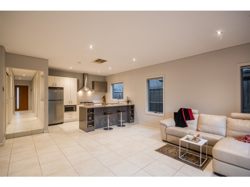 3/134 Hull Road, Croydon VIC 3136