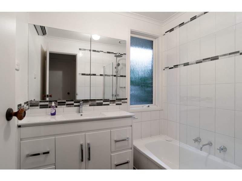 11 Hayride Lane, Chirnside Park VIC 3116