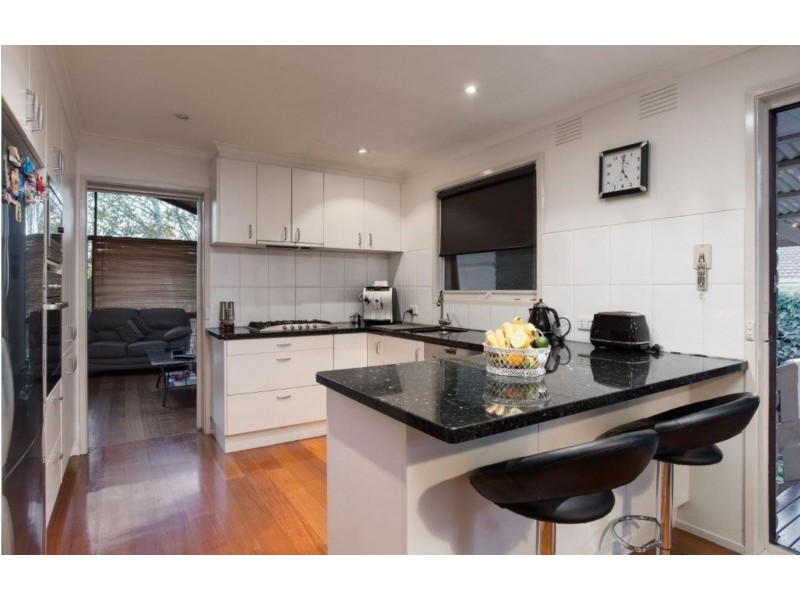 29 Autumn Grove, Mooroolbark VIC 3138