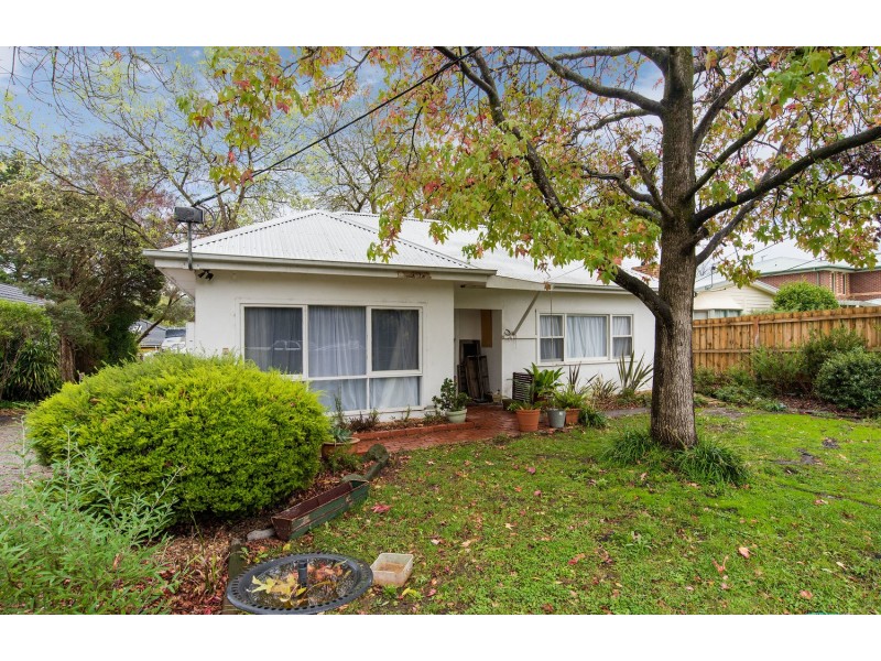 23 Bartlett Avenue, Croydon VIC 3136