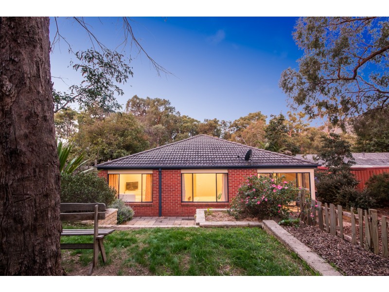 36 Stradbroke Road, Montrose VIC 3765