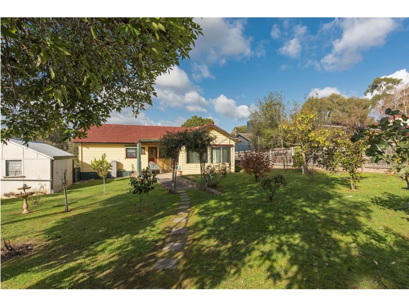 86 Mount View Parade, Croydon VIC 3136