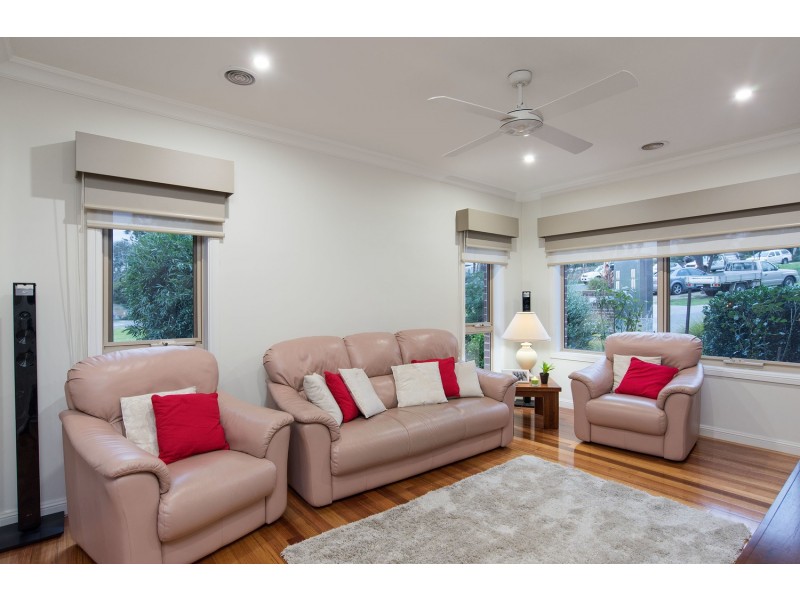 8/4-6 Cambridge Road, Mooroolbark VIC 3138