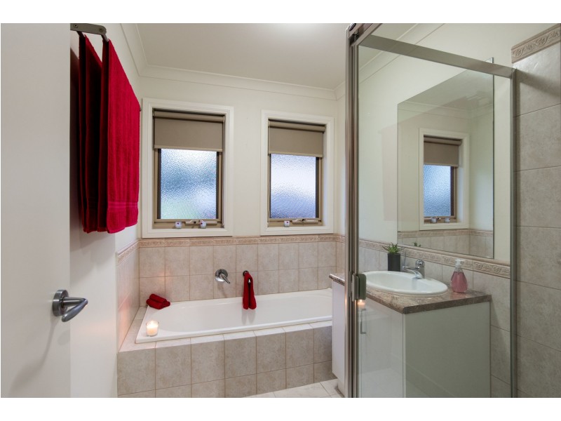 8/4-6 Cambridge Road, Mooroolbark VIC 3138