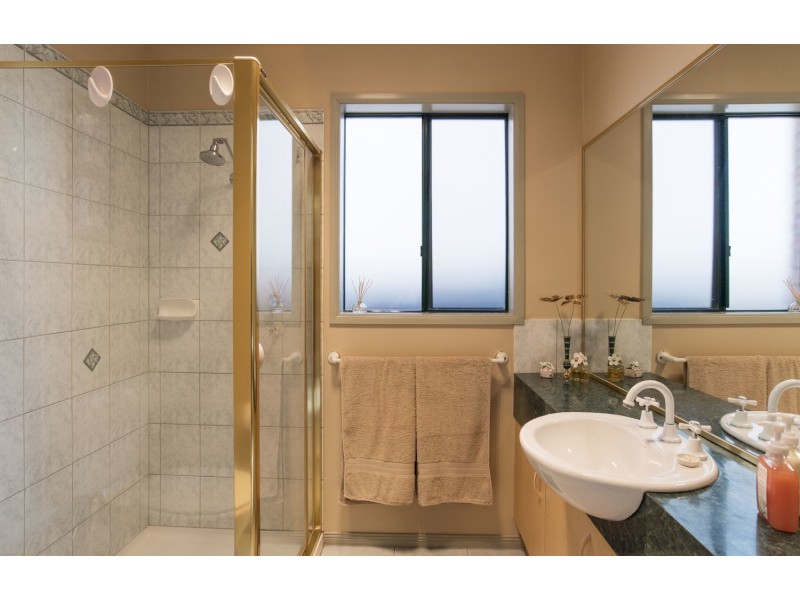 8 Baystone Place, Lilydale VIC 3140