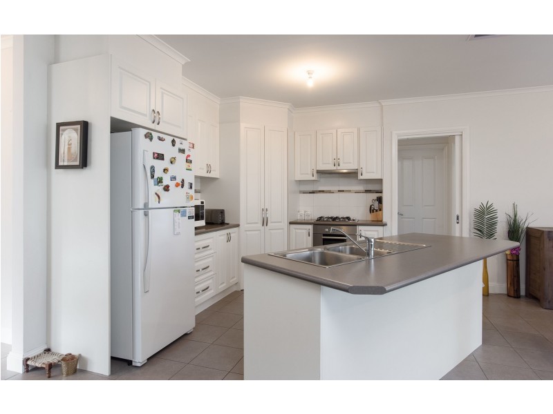 26a Kipling Avenue, Mooroolbark VIC 3138