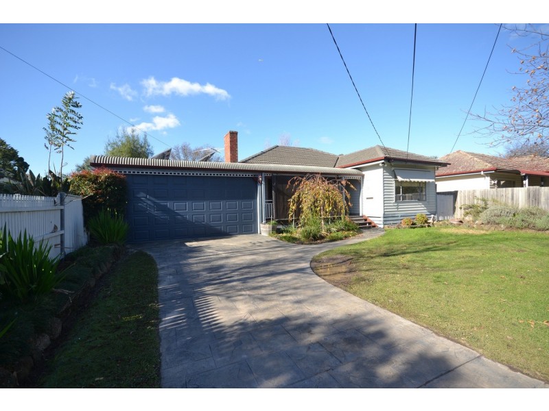 19 Shelley Avenue, Kilsyth VIC 3137