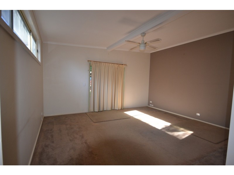 19 Shelley Avenue, Kilsyth VIC 3137