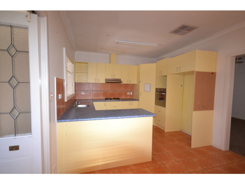 19 Shelley Avenue, Kilsyth VIC 3137