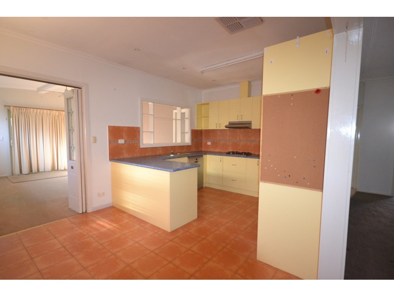 19 Shelley Avenue, Kilsyth VIC 3137