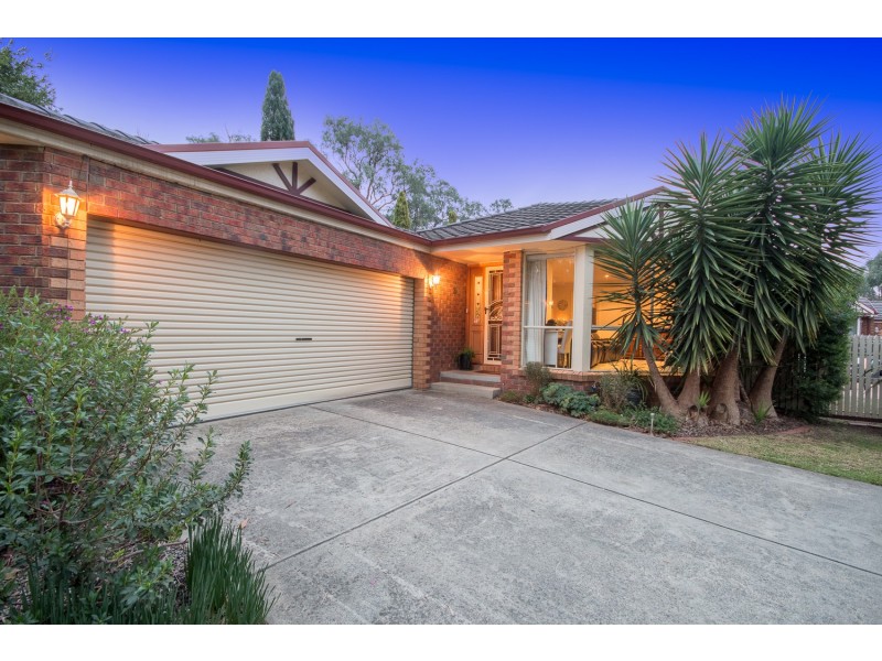 7 Clyde Court, Croydon South VIC 3136