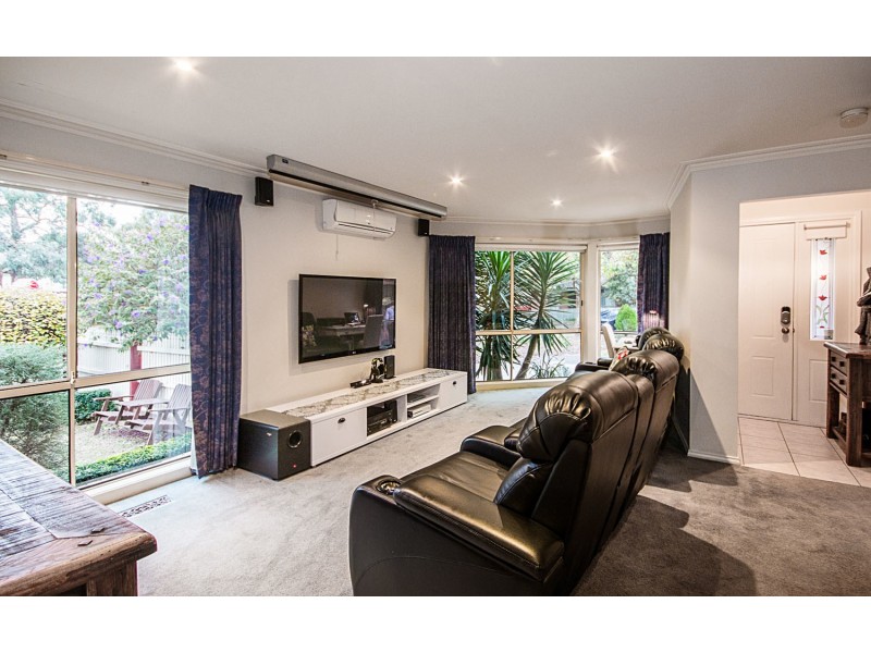 7 Clyde Court, Croydon South VIC 3136