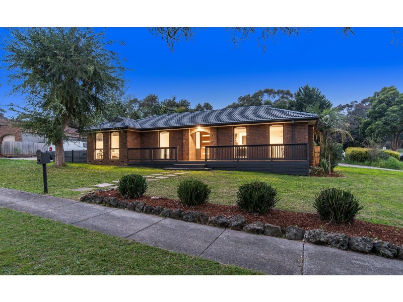 4 Statesman Crescent, Mooroolbark VIC 3138