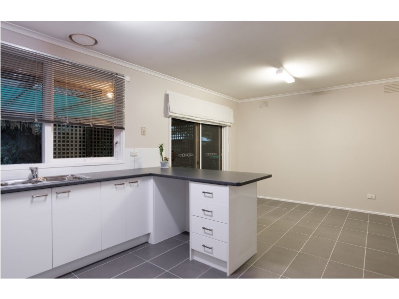 25 Kevin Court, Kilsyth VIC 3137