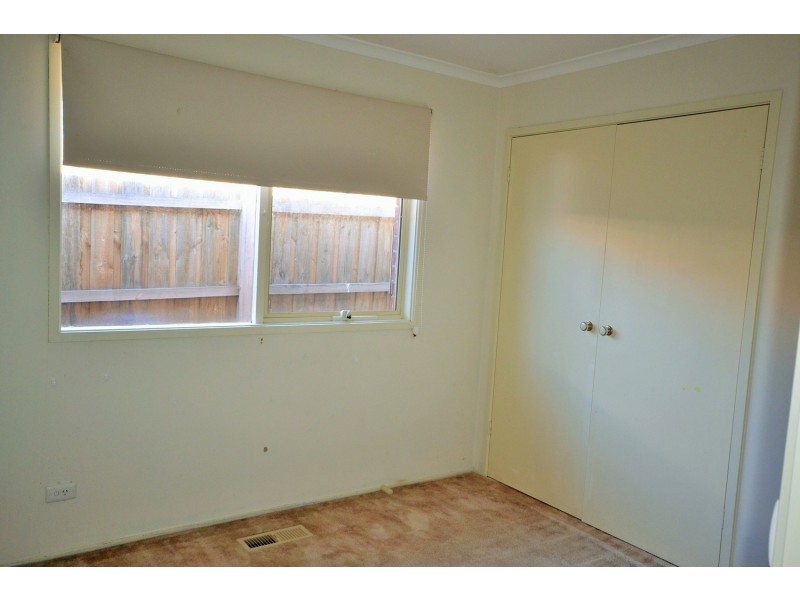 2 Como Close, Croydon VIC 3136