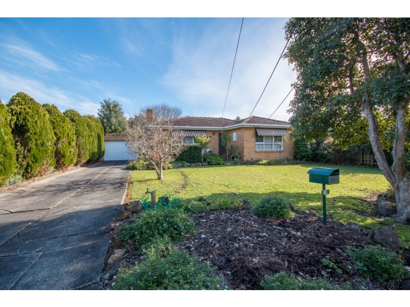 12 Wordsworth Street, Mooroolbark VIC 3138