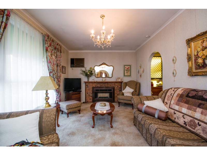 12 Wordsworth Street, Mooroolbark VIC 3138