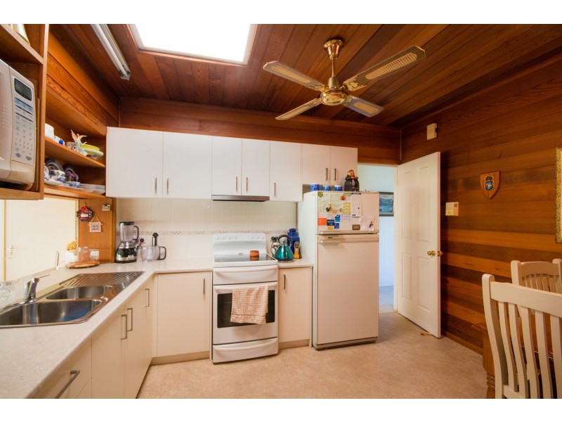 12 Wordsworth Street, Mooroolbark VIC 3138