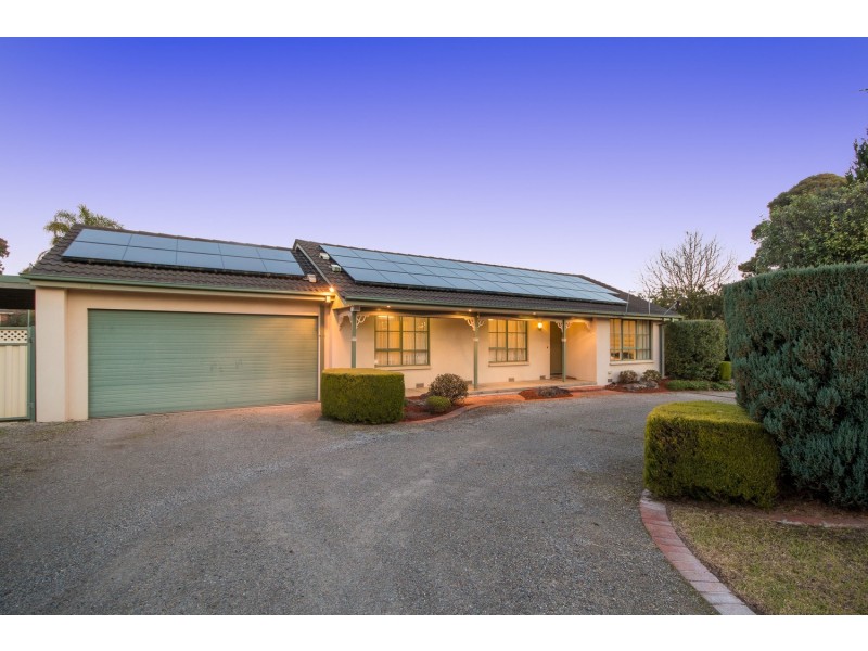 4 Wandana Street, Mooroolbark VIC 3138