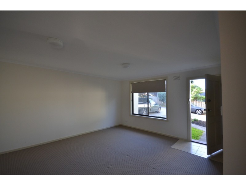 3/24 Mt Dandenong Road, Ringwood East VIC 3135