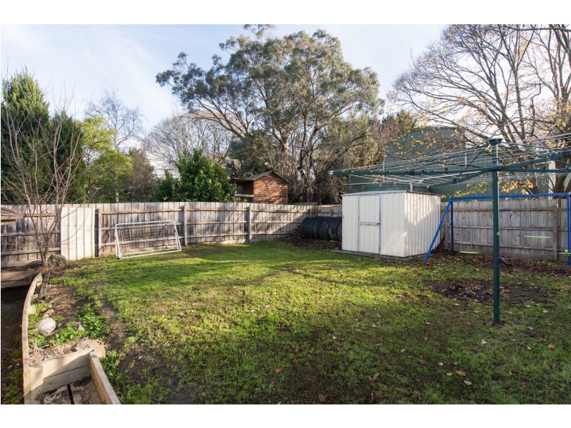 7 Illawara Crescent, Bayswater North VIC 3153