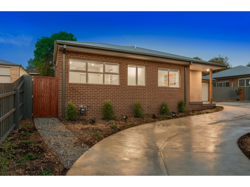 2/26 Tamworth Road, Kilsyth VIC 3137