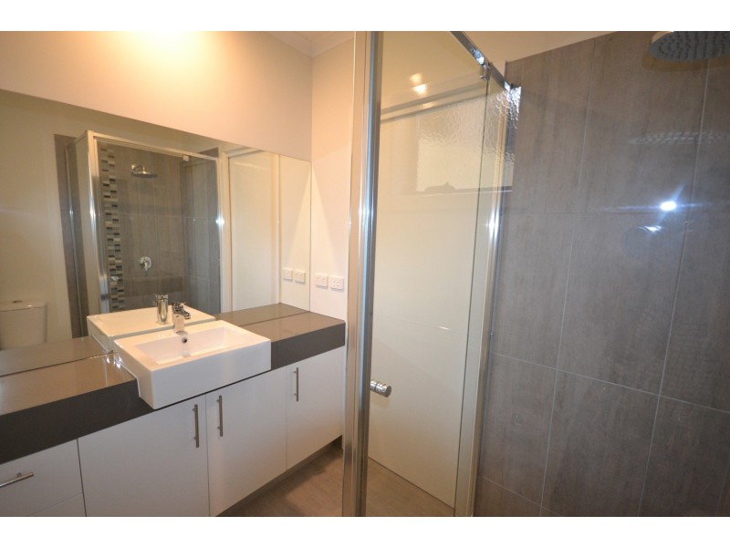 2A Wentworth Street, Mooroolbark VIC 3138