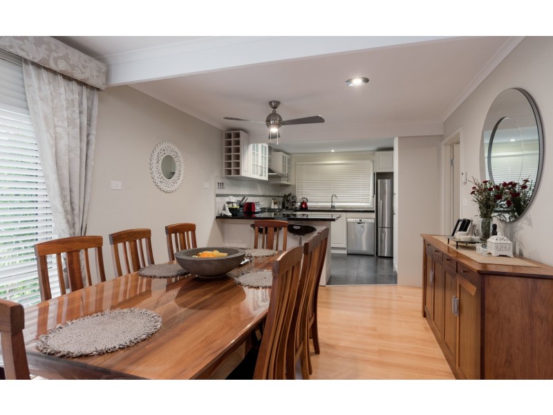 21 Meadowlark Lane, Mooroolbark VIC 3138