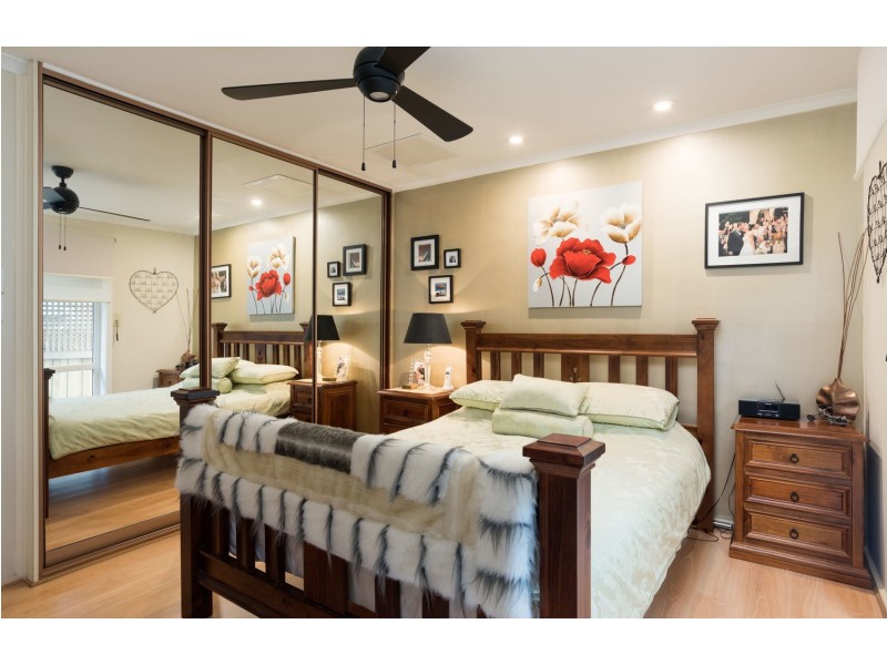 21 Meadowlark Lane, Mooroolbark VIC 3138