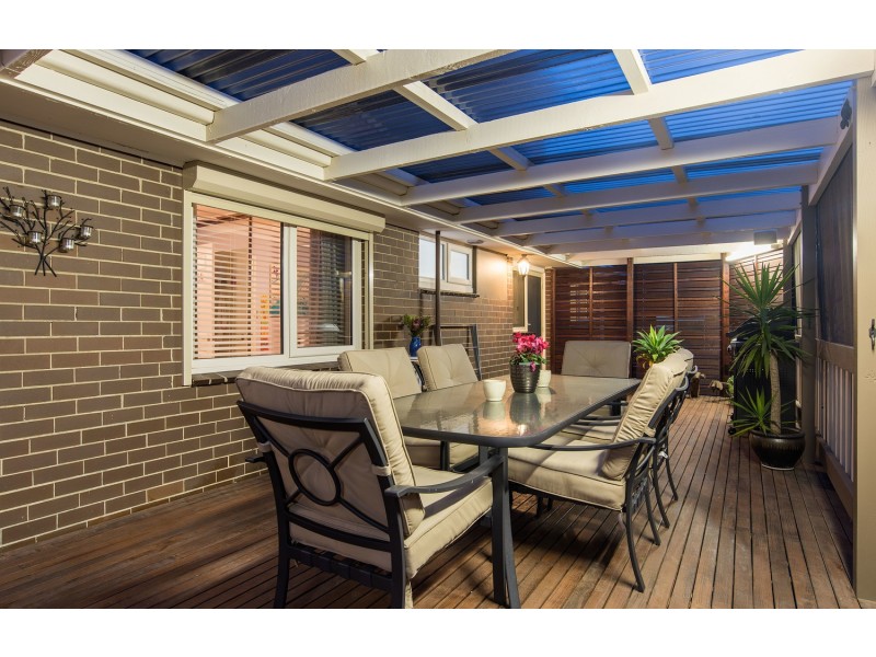 21 Meadowlark Lane, Mooroolbark VIC 3138