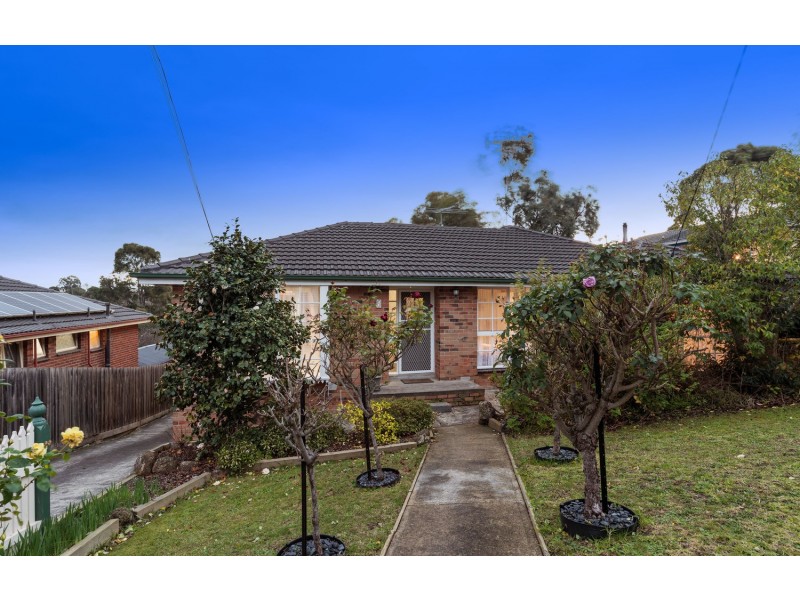 53 Woodville Road, Mooroolbark VIC 3138