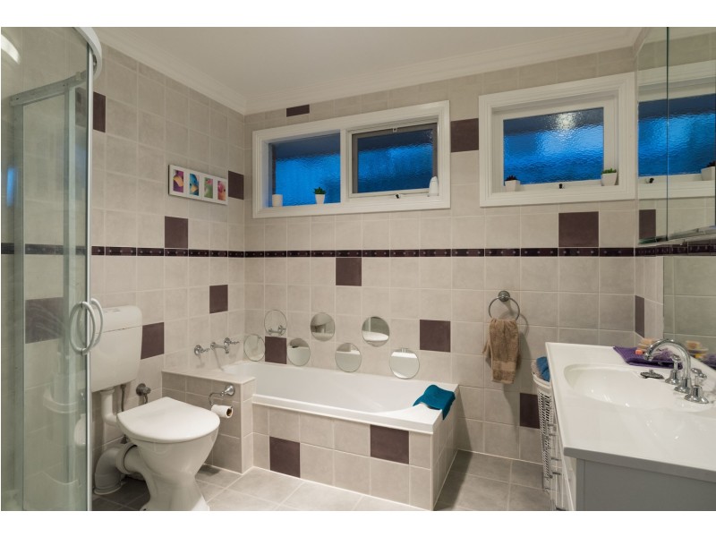 53 Woodville Road, Mooroolbark VIC 3138