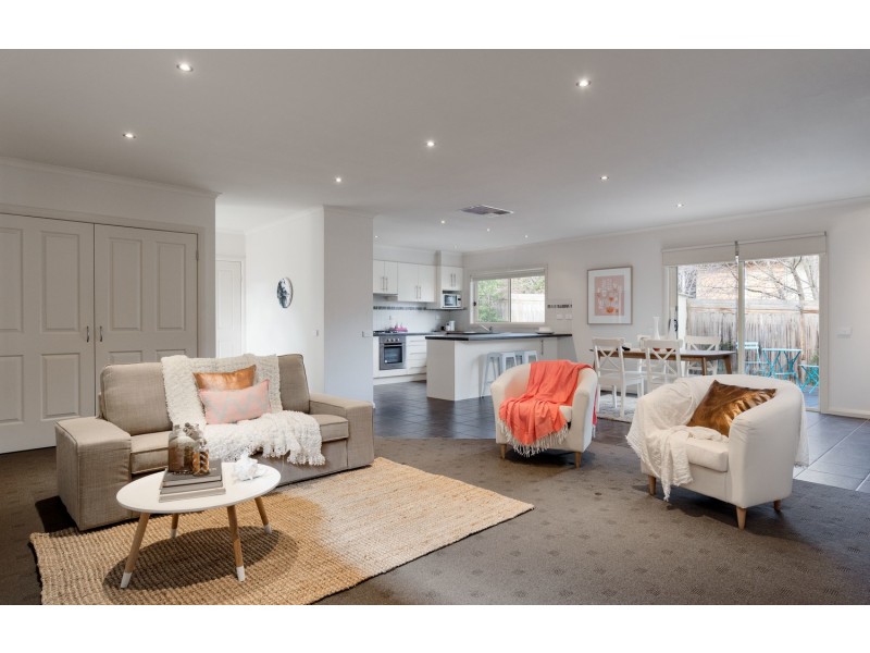 3/12 Laird Street, Croydon VIC 3136