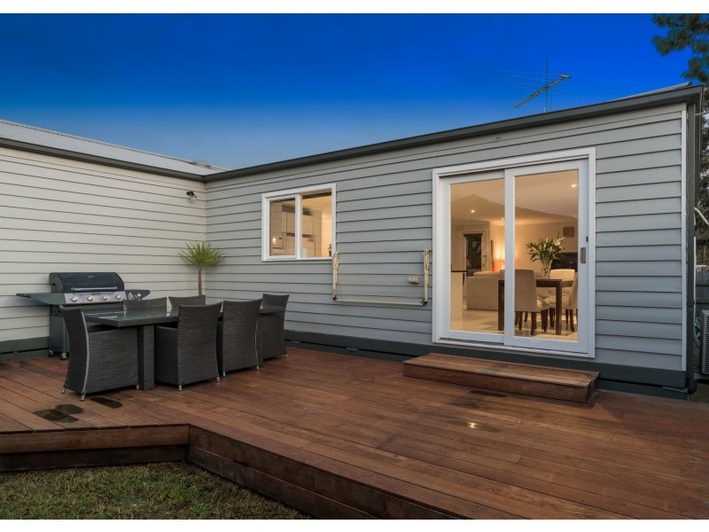 15a Diane Crescent, Mooroolbark VIC 3138