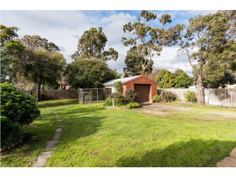 40 Lomond Avenue, Kilsyth VIC 3137