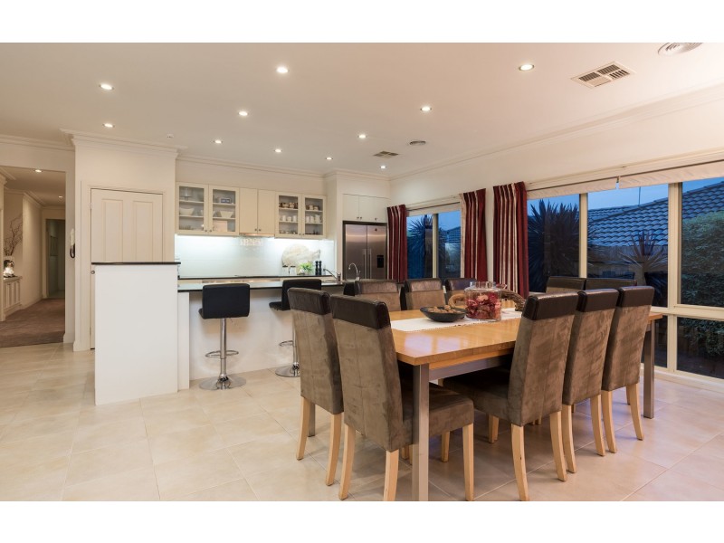 67 Larbert Road, Mooroolbark VIC 3138