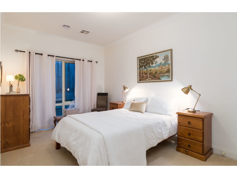 67 Larbert Road, Mooroolbark VIC 3138