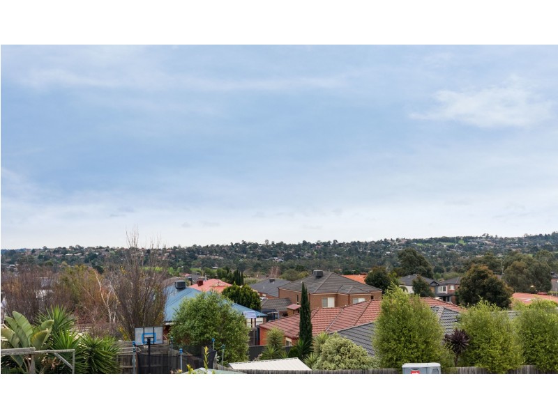 67 Larbert Road, Mooroolbark VIC 3138