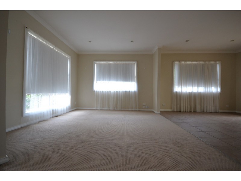4/114 Croydon Road, Croydon VIC 3136