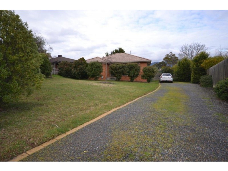 8 Milgate Court, Mooroolbark VIC 3138