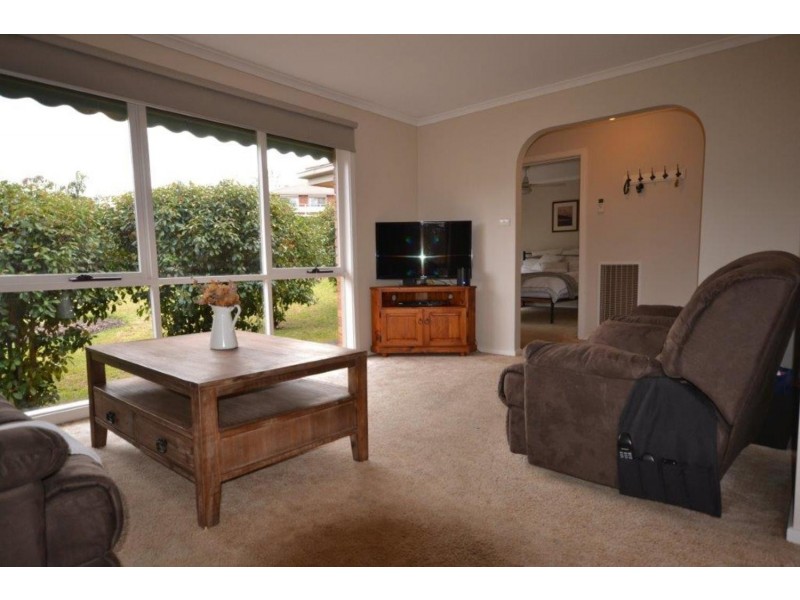 8 Milgate Court, Mooroolbark VIC 3138