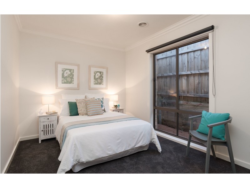 51a Longfellow Avenue, Mooroolbark VIC 3138