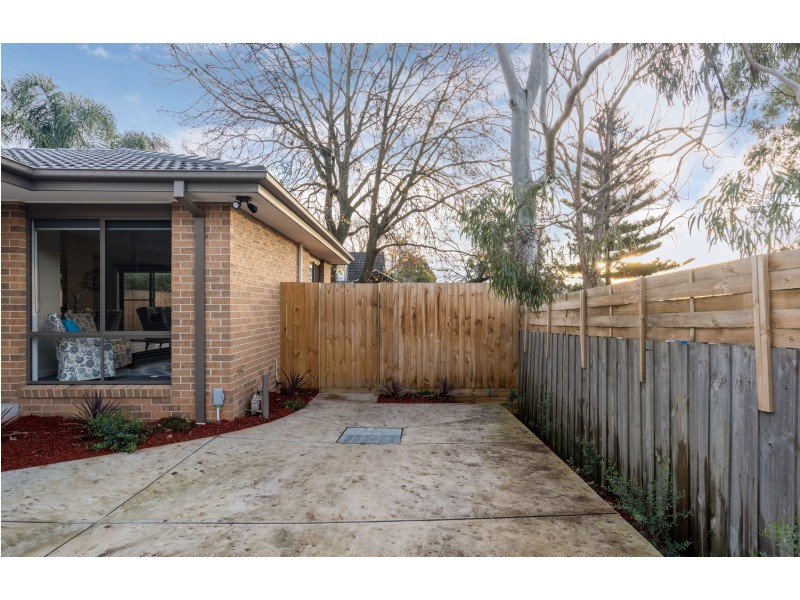 51a Longfellow Avenue, Mooroolbark VIC 3138