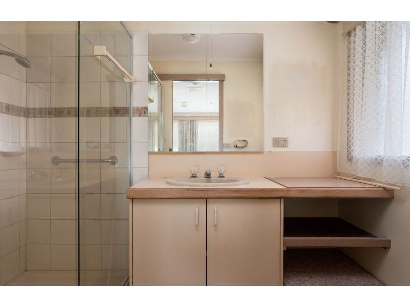 87 Blackburn Road, Mooroolbark VIC 3138