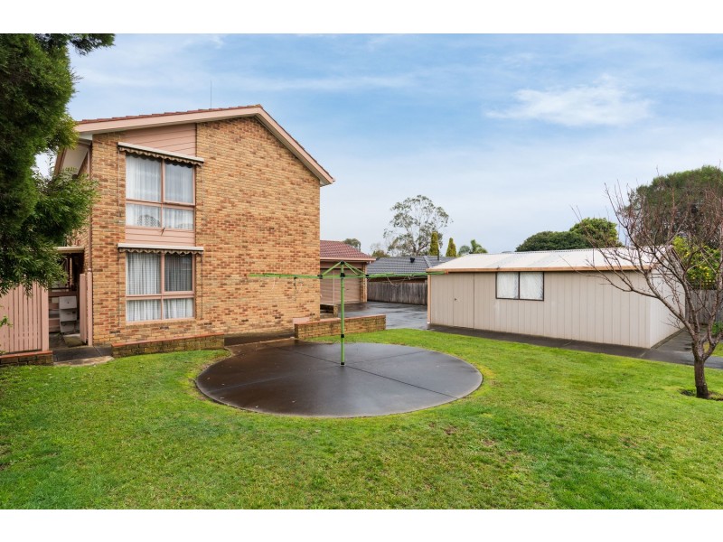 87 Blackburn Road, Mooroolbark VIC 3138
