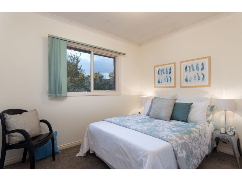 1/18-20 Hull Road, Croydon VIC 3136
